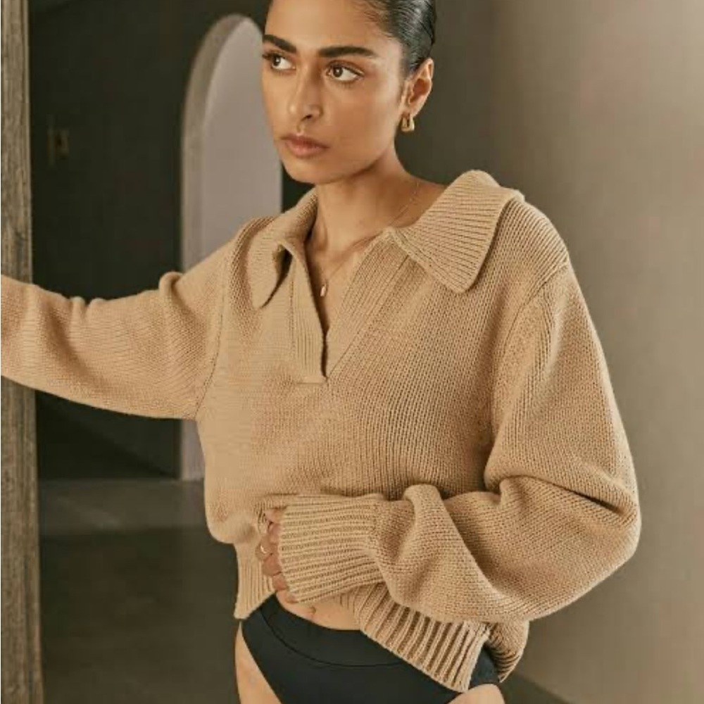 DISSH Women's Colbie Camel V-Neck Sweater